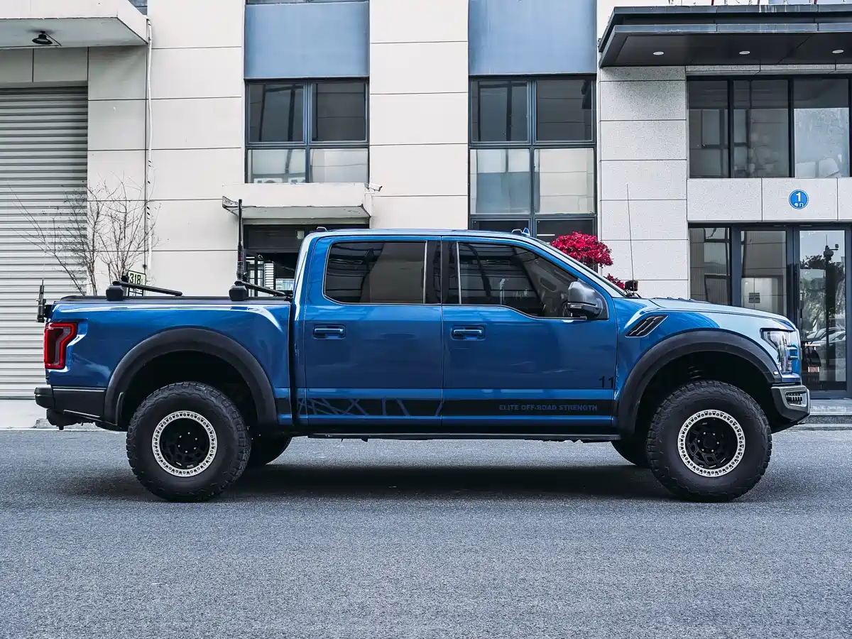 FORD F 150 RAPTOR