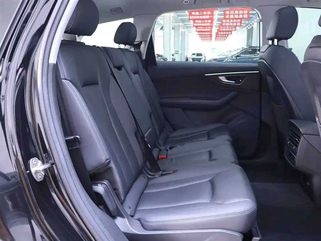 Audi Q7 2023 45 TFSI quattro S line Sport фото 21