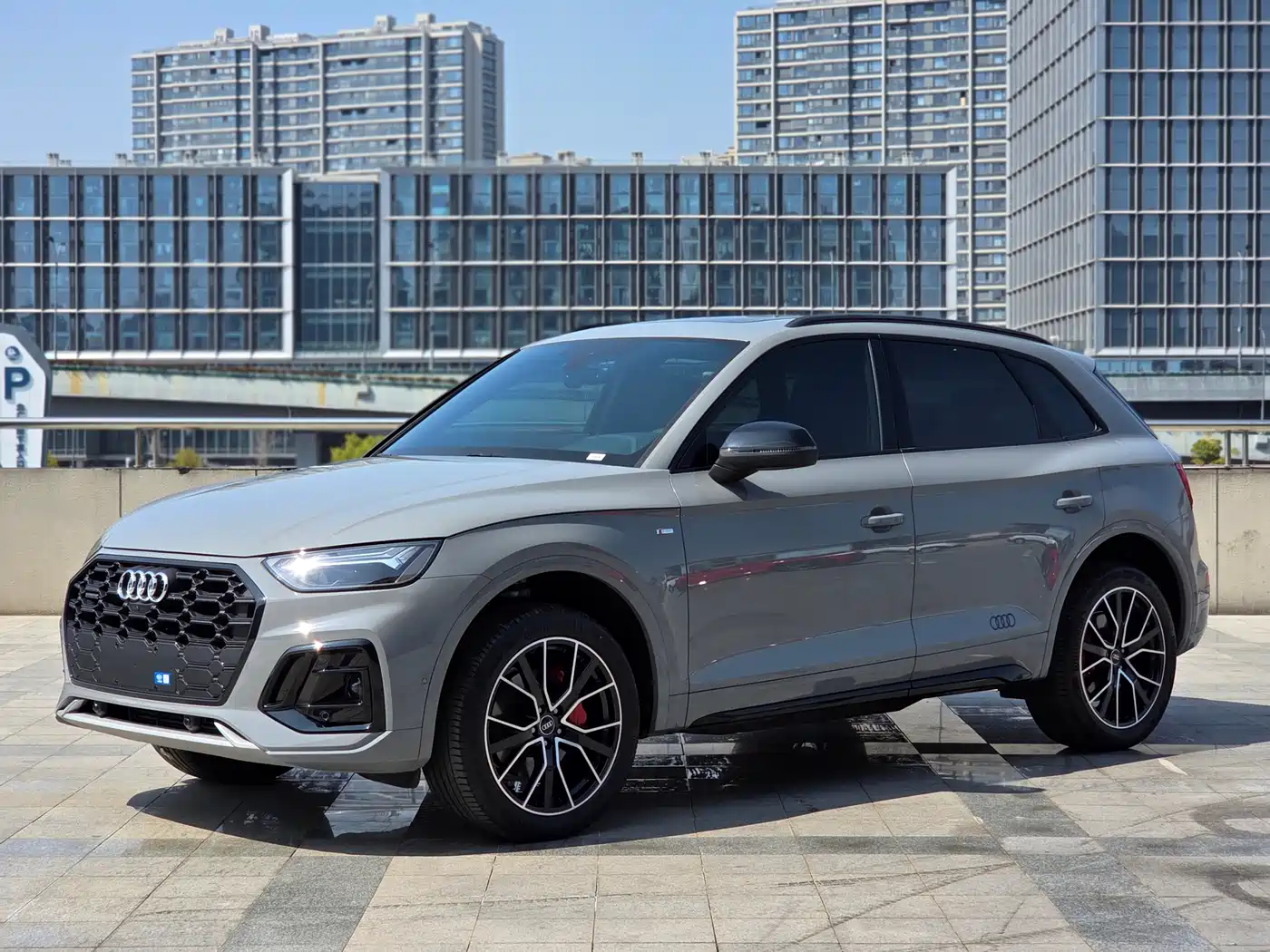 Audi Q5L 2025 45 TFSI Luxury Dynamic