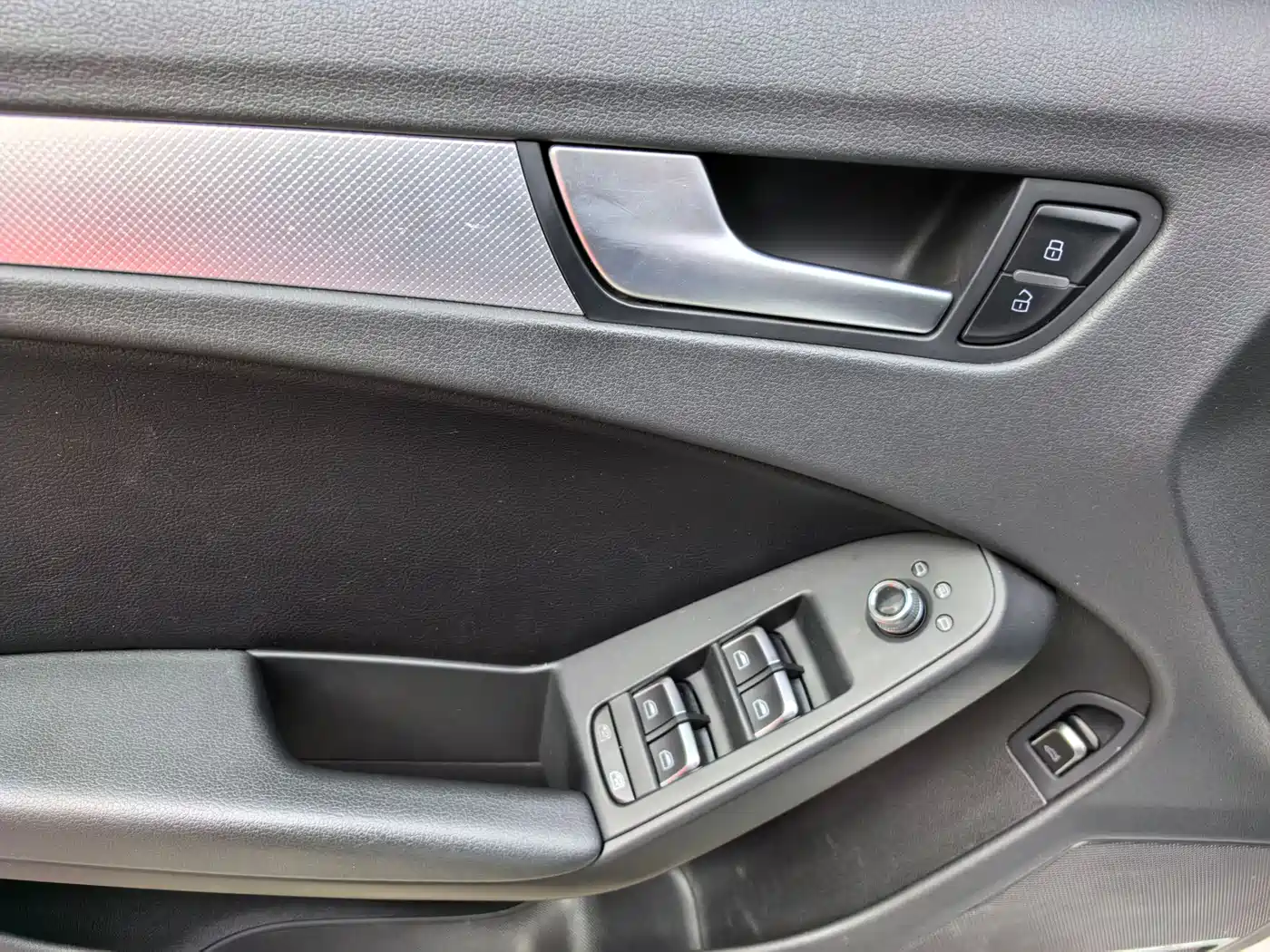 Audi A4L 2016 30 TFSI Collector's Edition Automatic Comfort фото 18