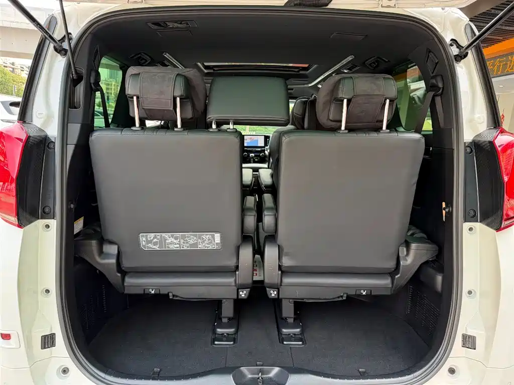 Toyota Alphard 2021 Hybrid 2.5L Premium фото 6
