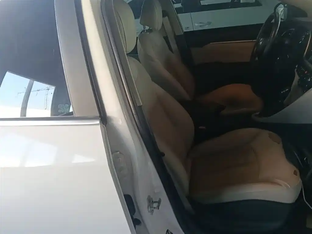 Buick Excelle 2017 15N Automatic Elite фото 25