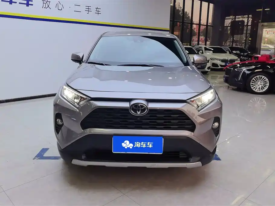 Toyota RAV4 Rongfang 2021 2.0L CVT 2WD Trend фото 2
