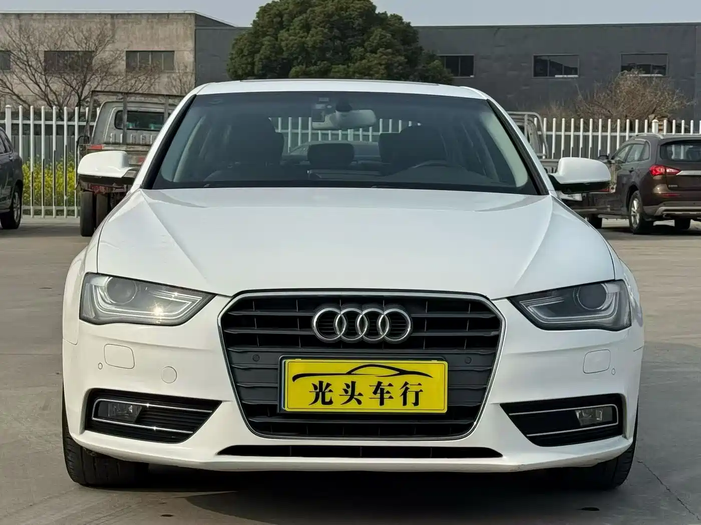 Audi A4L 2015 35 TFSI Auto Standard фото 2