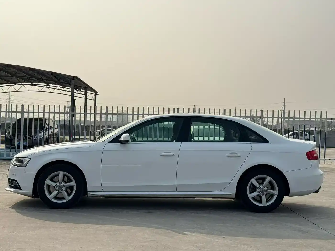 Audi A4L 2015 35 TFSI Auto Standard фото 3
