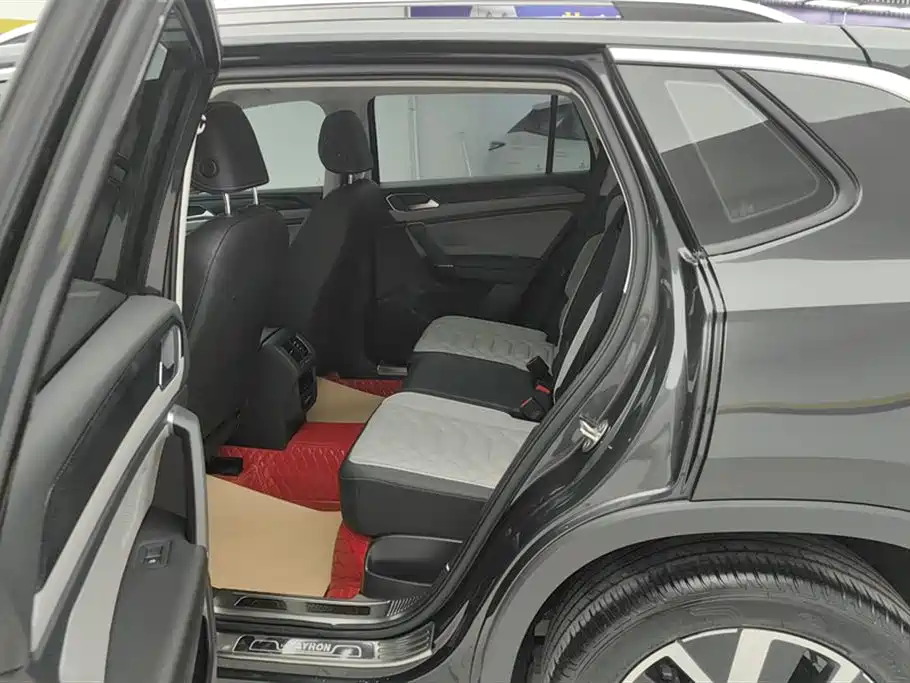 Volkswagen Tayron 2024 330TSI 2WD Luxury Plus Advanced фото 11