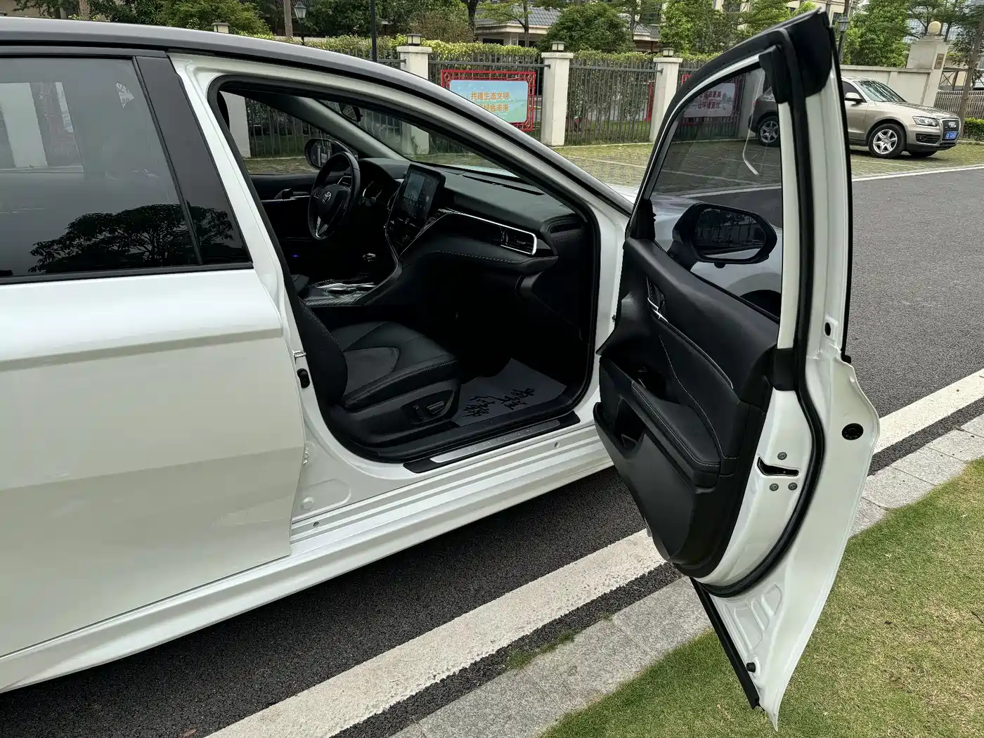 Toyota Camry 2021 2.0S Sporty Edition фото 23
