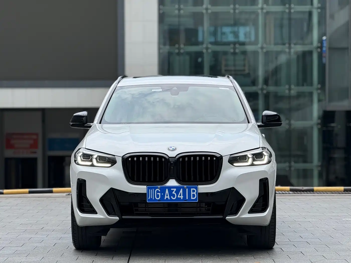 BMW X3 2023 Facelift xDrive30i Leading M Night Package фото 3