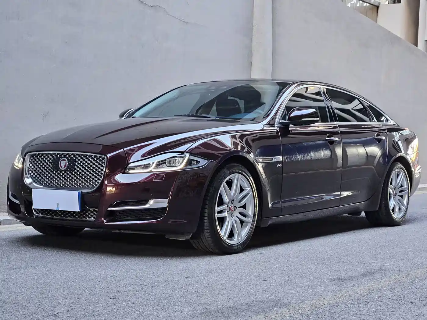 JAGUAR XJ