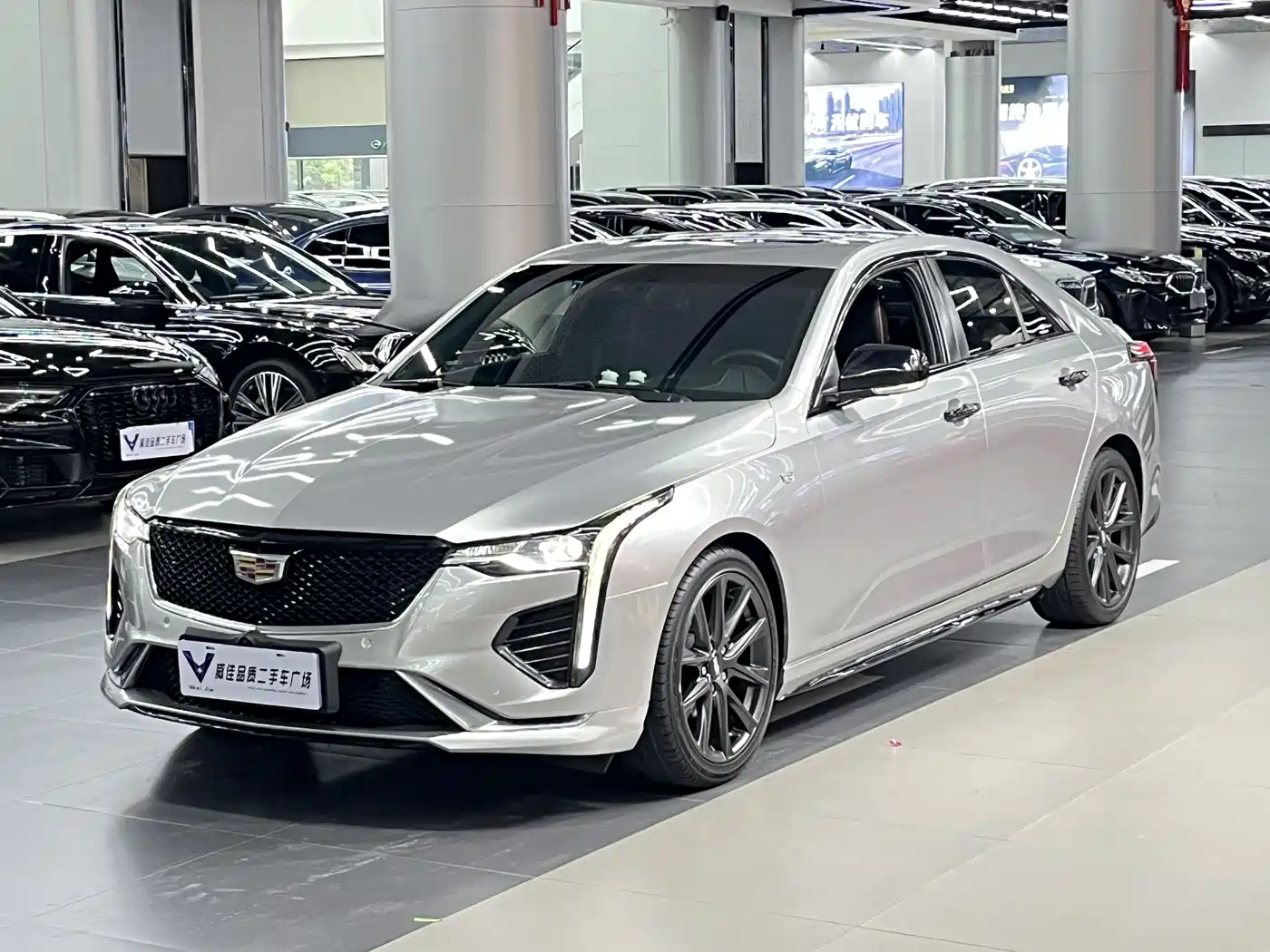 CADILLAC CT4