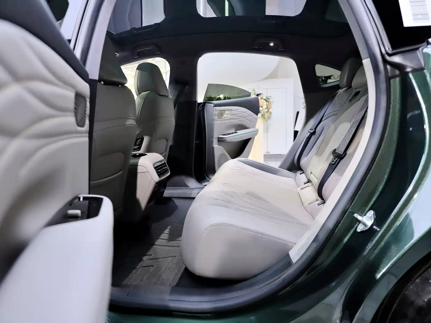 GEELY GALAXY GALAXY SPARKLE 8