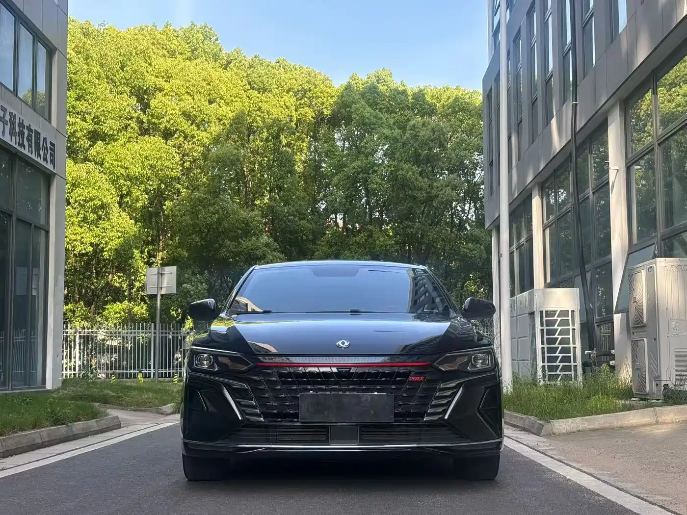Dongfeng Aeolus Yixuan MAX 2022 2021 1.5T Dark Night Edge