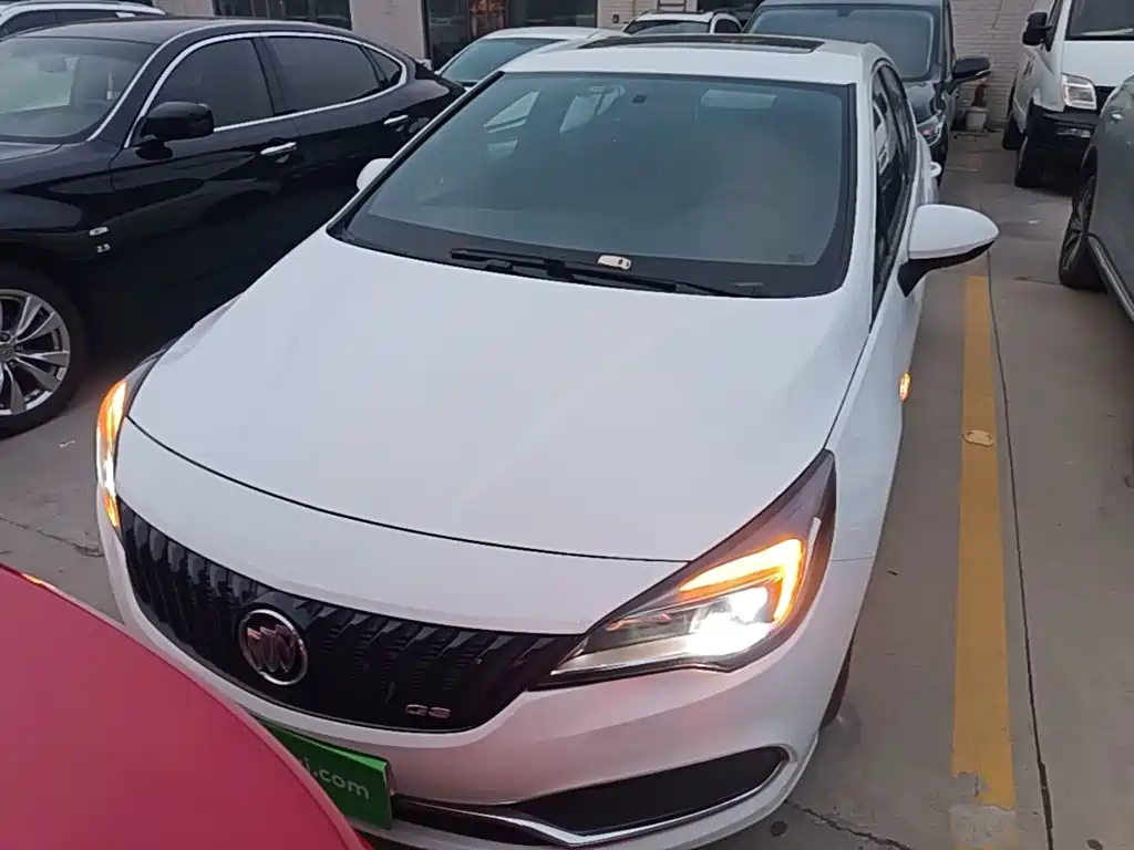 Фото 3 - Buick Verano