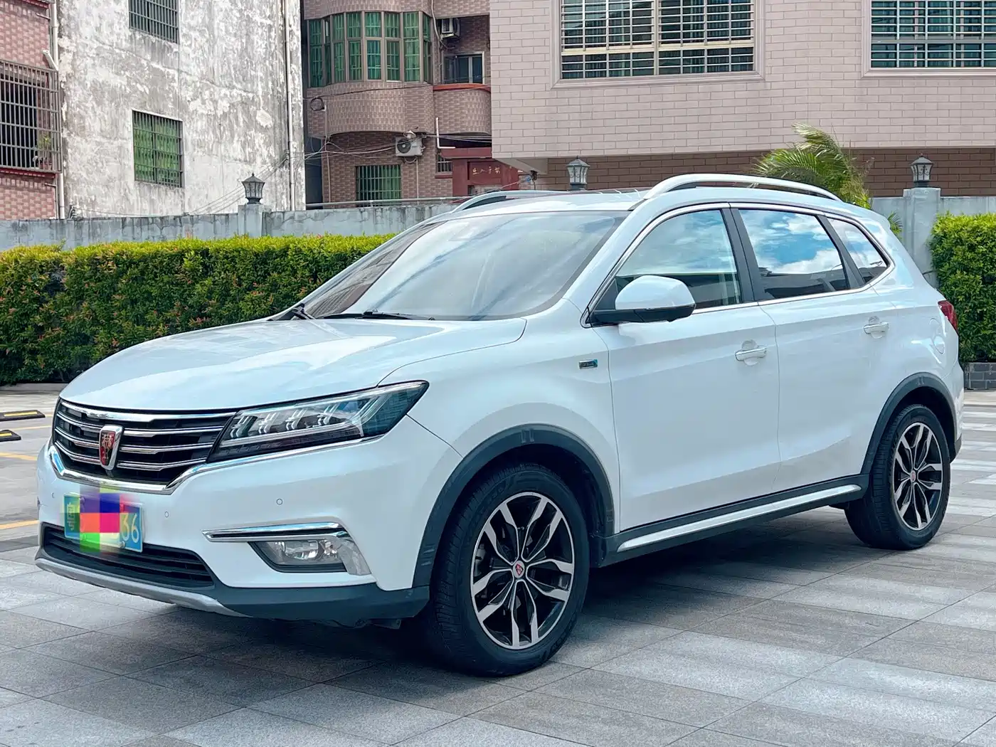 Фото 1 - Roewe RX5