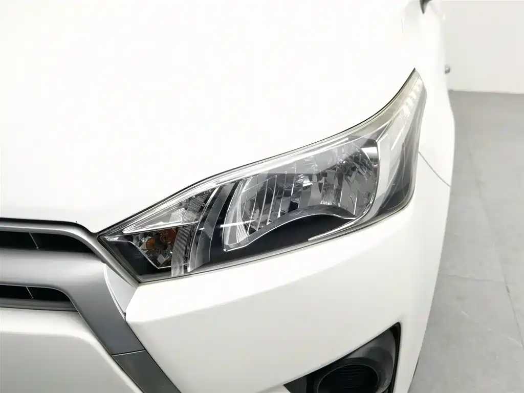 TOYOTA YARIS L ZHIXUAN