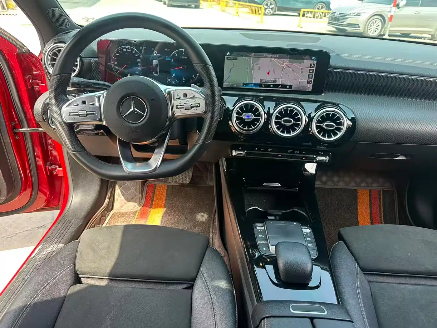 Mercedes-Benz A-Class 2021 A 200 L Sport Sedan Fashion Edition фото 4