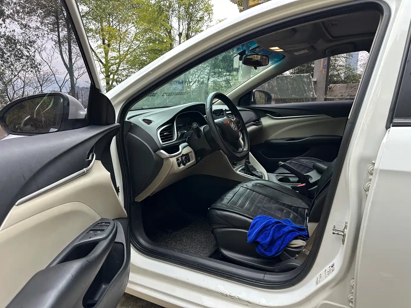 Buick Excelle 2015 15N Automatic Elite фото 4