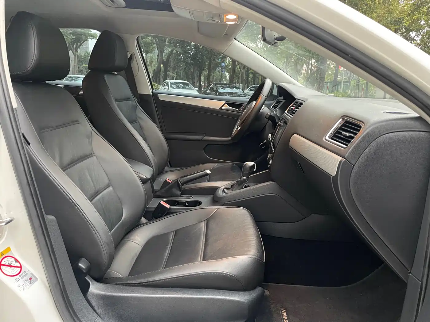 Volkswagen Sagitar 2014 1.4TSI Automatic Luxury фото 12