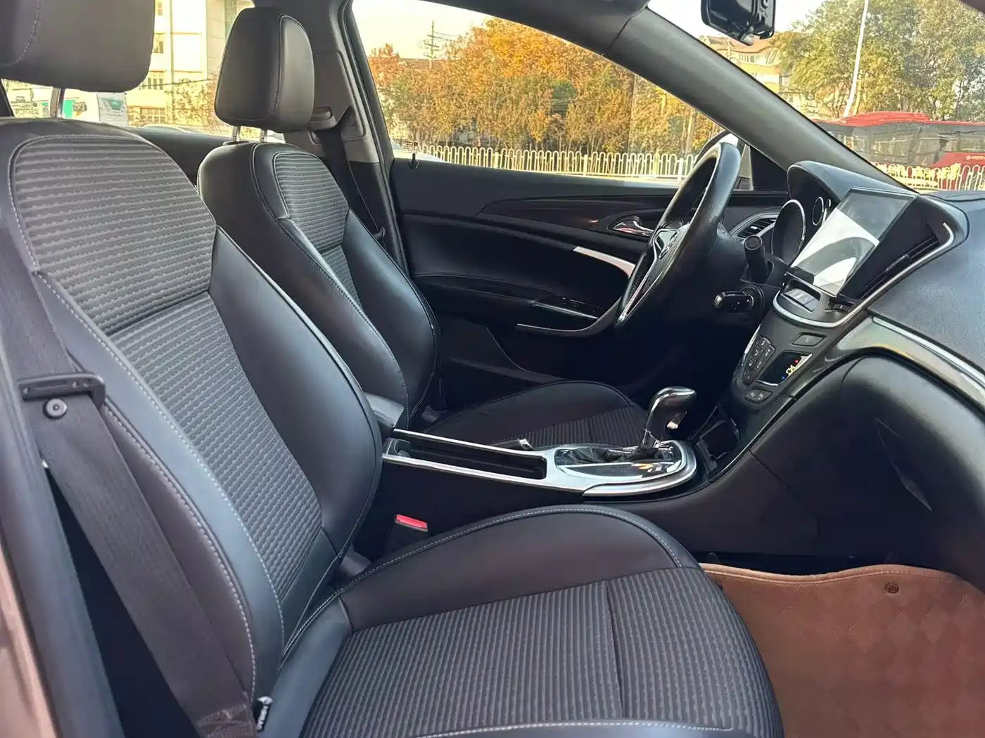Buick Regal 2015 1.6T Leading Tech Edition фото 8