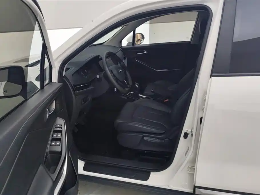 Changan CS15 2021 2021 1.5L Manual Progressive