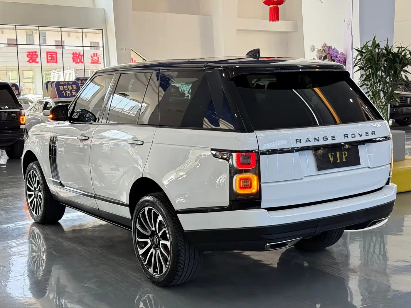 Land Rover Range Rover 2017 3.0 SC V6 Vogue фото 9