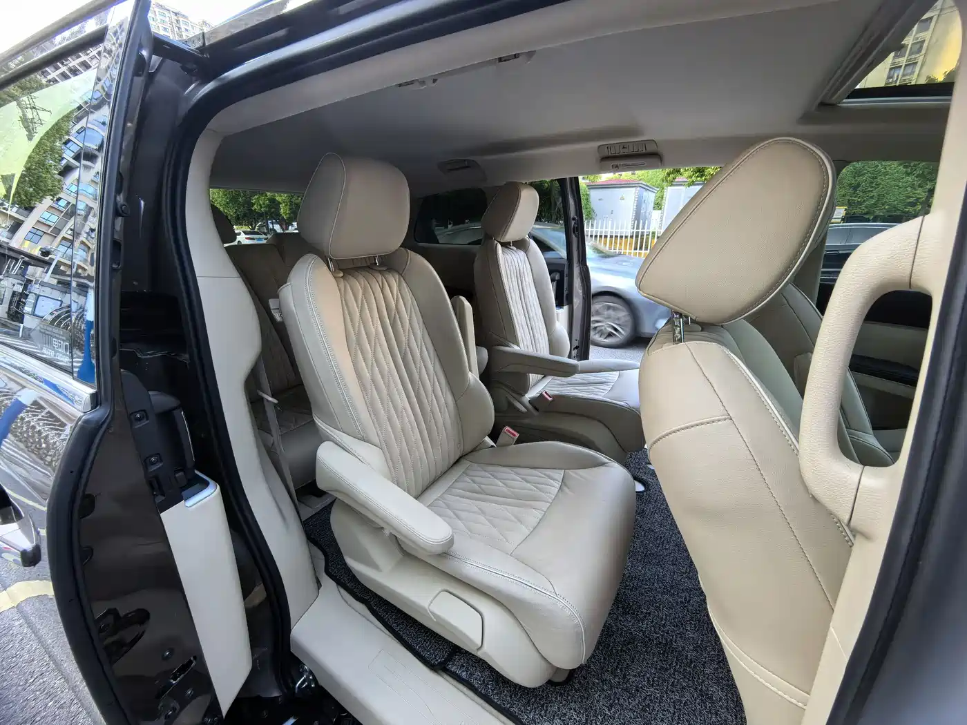 Buick GL8 2023 Land Business Class 652T Luxury фото 11