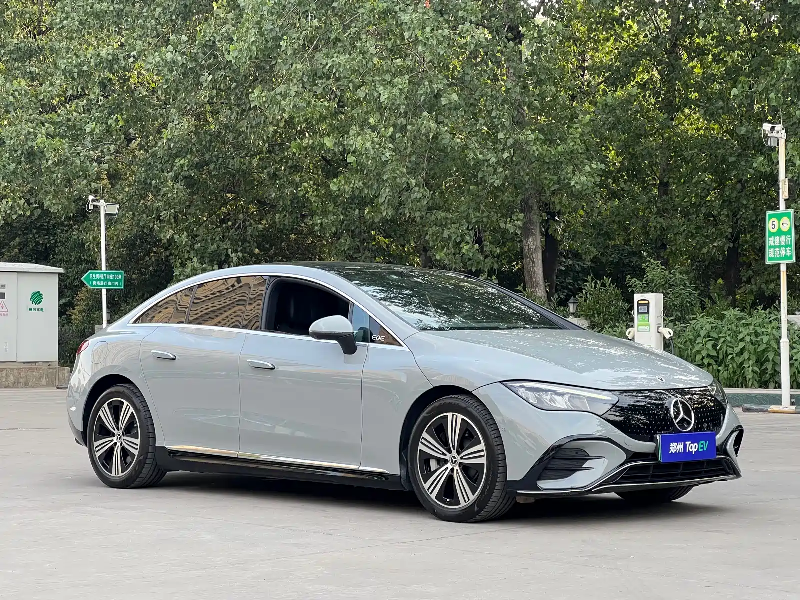 Фото 7 - Mercedes-Benz EQE