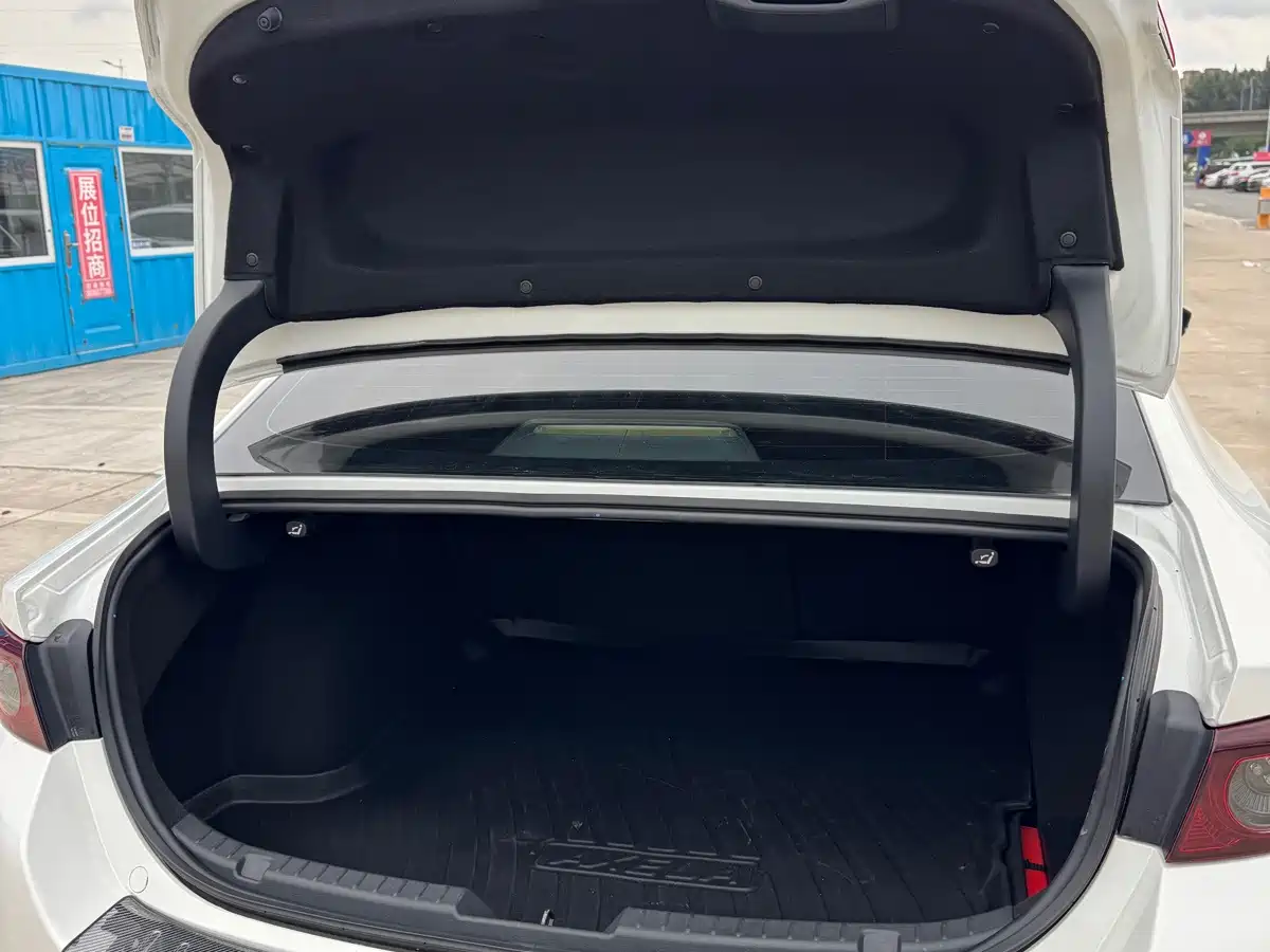 Mazda MAZDA3, миниатюра 13