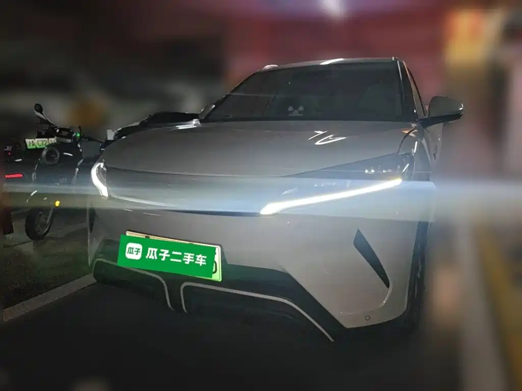 صورة 2 - BYD Yuan UP