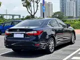 Фото 12 - Lexus ES