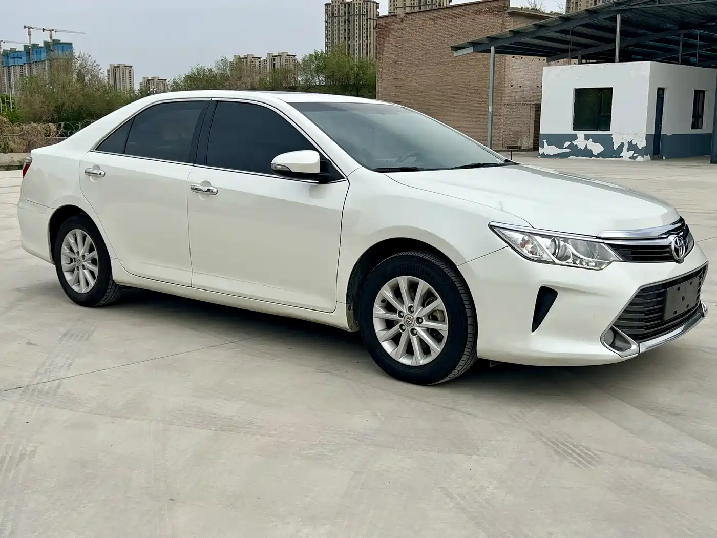 Toyota Camry 2015 2.0G Leading Edition фото 3