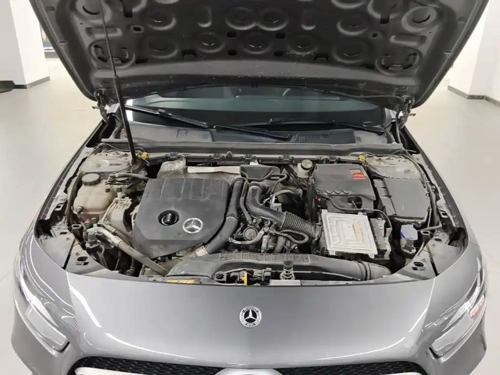 MERCEDES-BENZ CLASS A (IMPORTED)