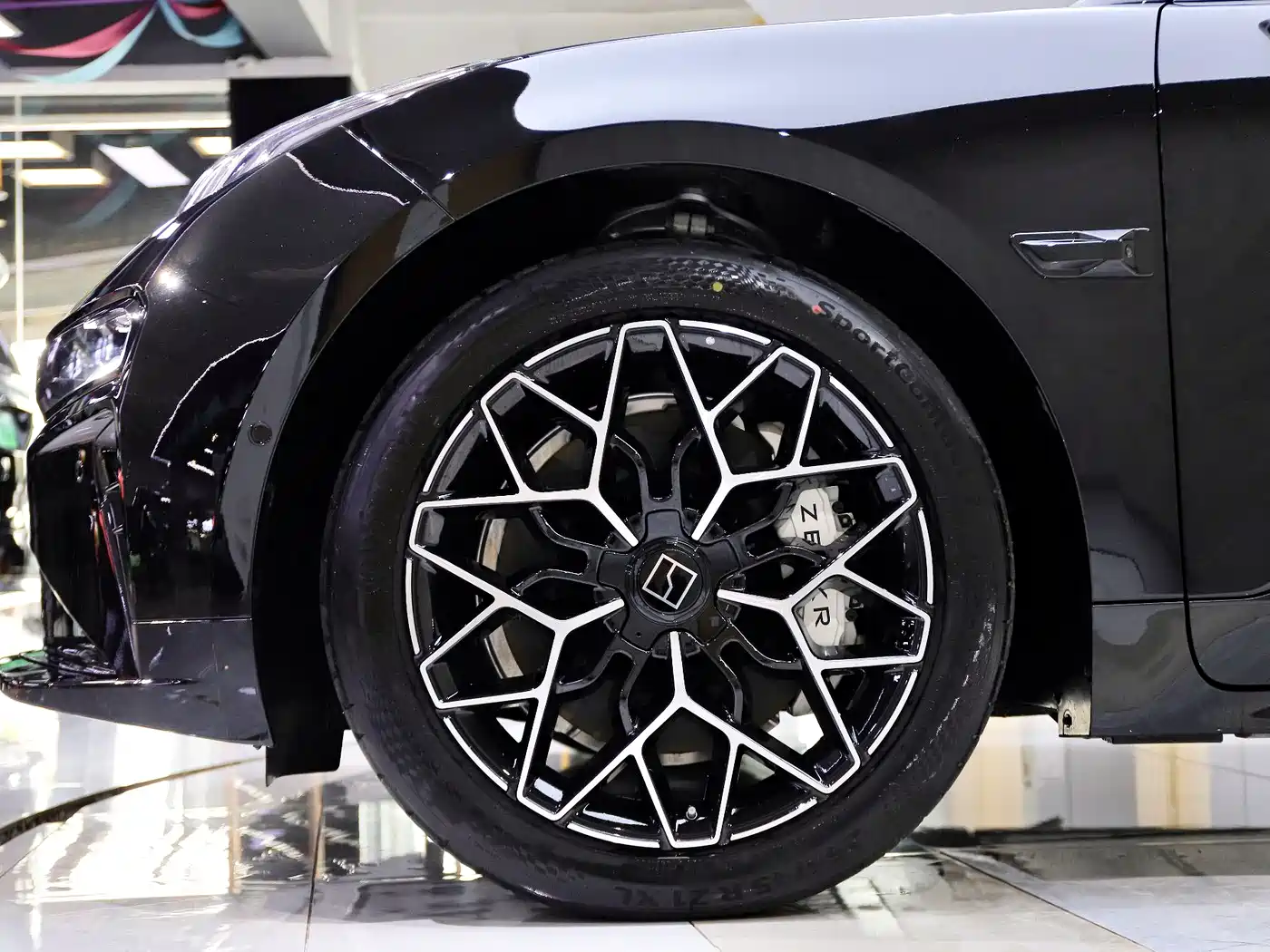 ZEEKR EXTREME KRYPTON 001