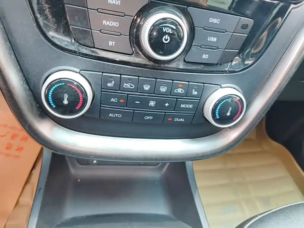 Besturn X80 2016 2015 2.0L Manual Luxury