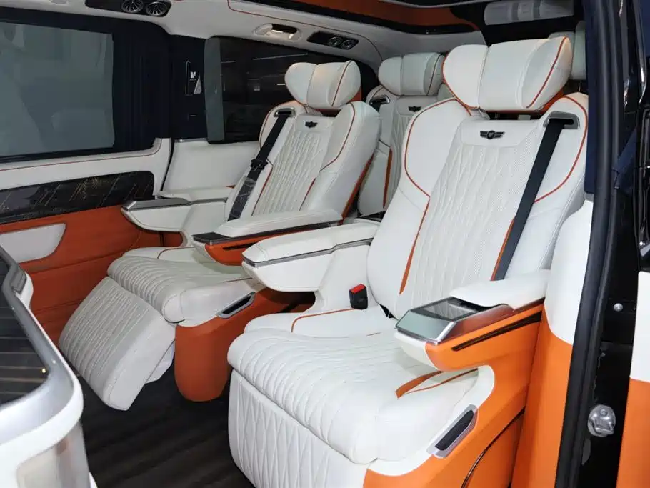 Mercedes-Benz Vito 2021 2.0T Business Edition 7-seater фото 28