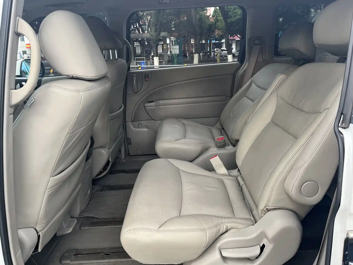 Honda Elysion 2012 2.4L VTi Luxury Edition фото 10