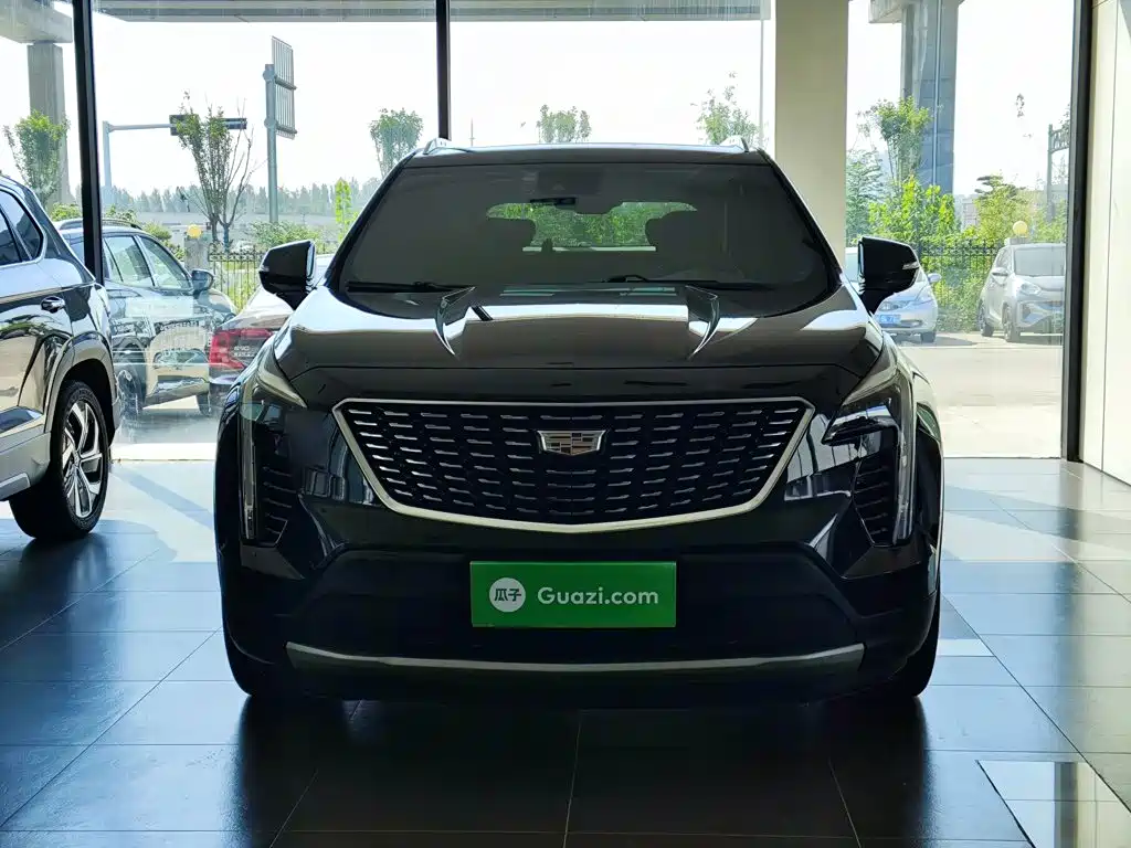 Cadillac XT4 2022 2022 28T FWD Luxury
