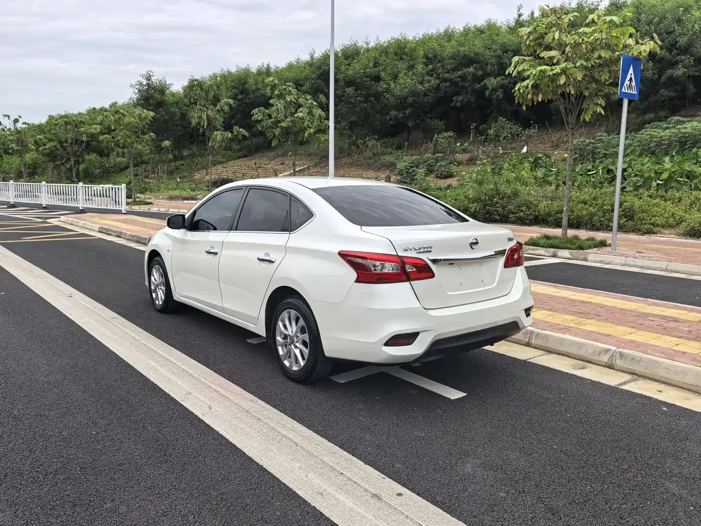 Nissan Sylphy 2021 Classic 1.6XL CVT Luxury Edition 4