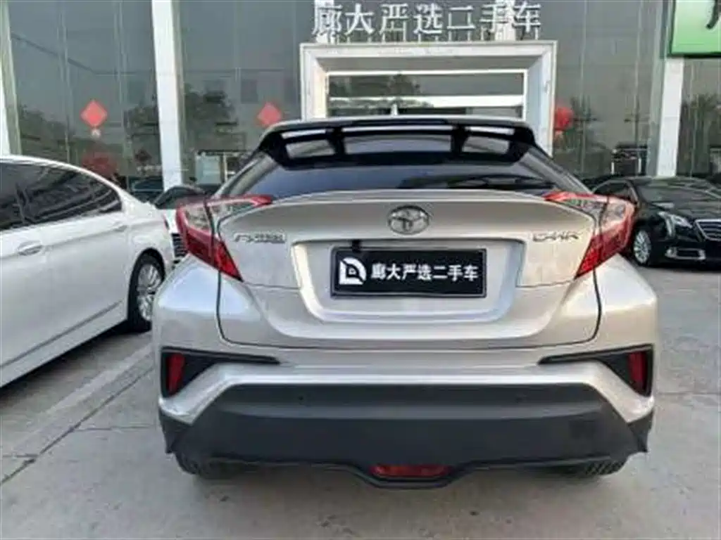 Toyota C-HR 2021 2.0L Comfort Edition фото 7
