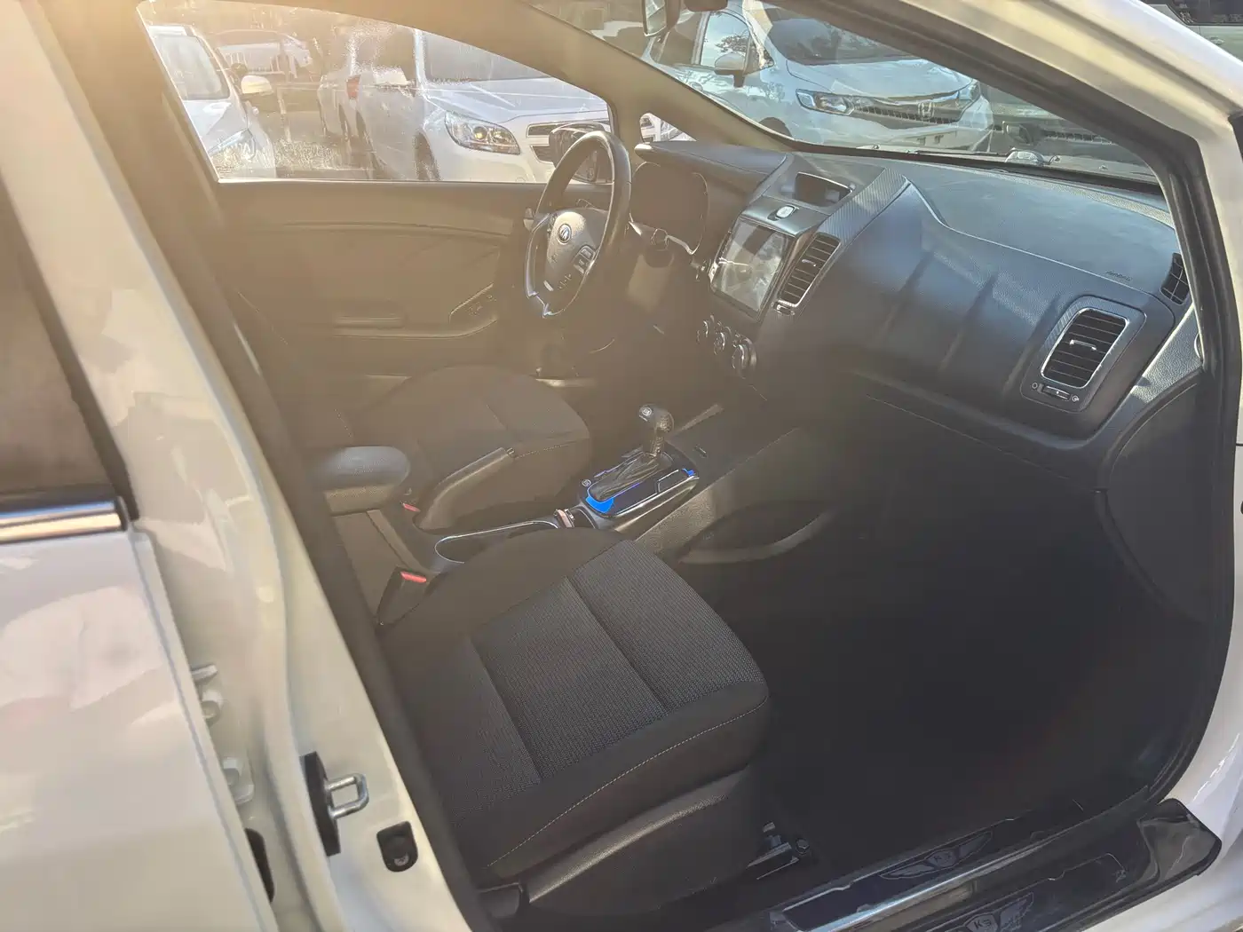 Kia K3 2016 1.6L Automatic GLS фото 8