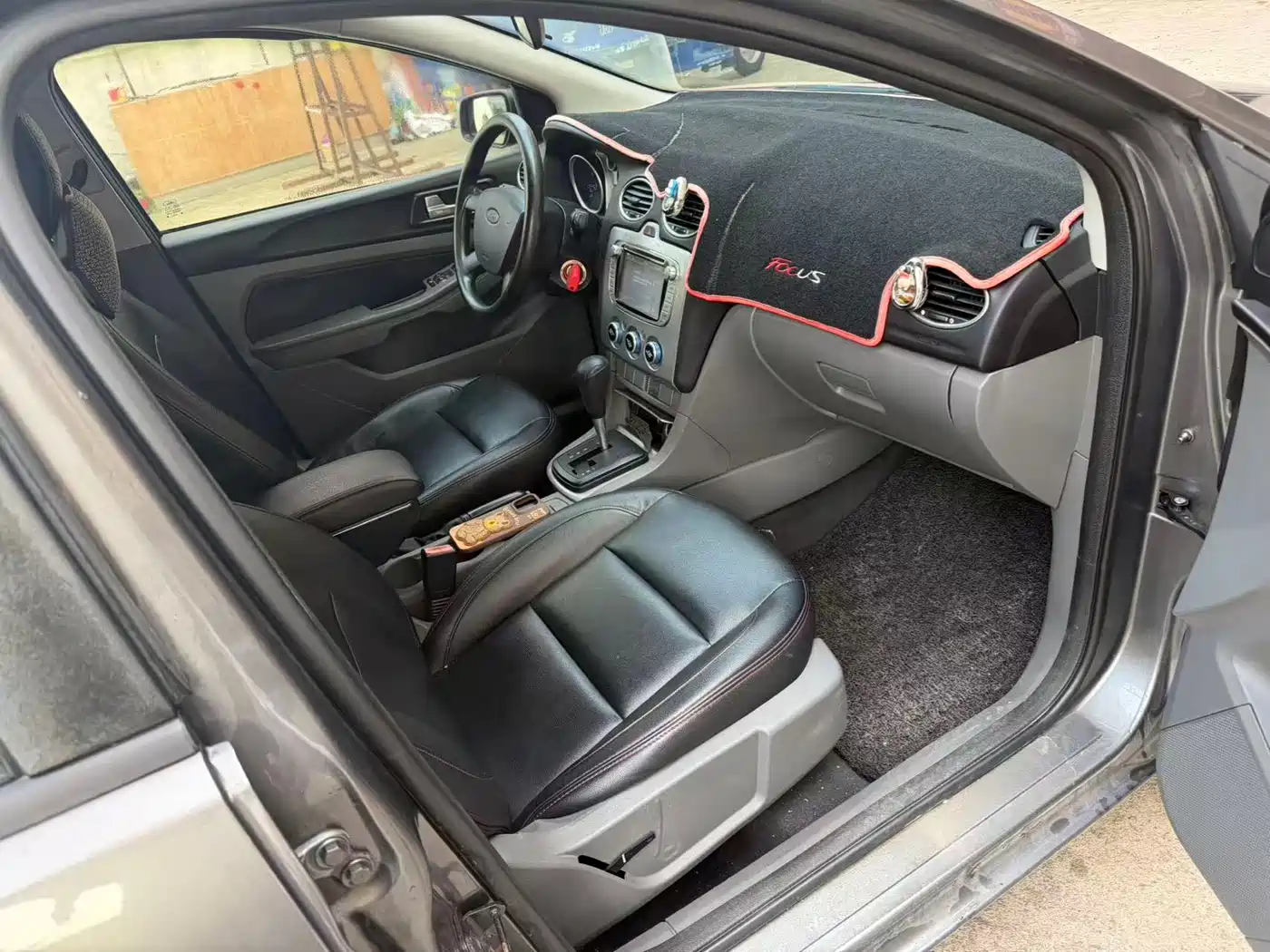 Photo 7 - Ford Focus