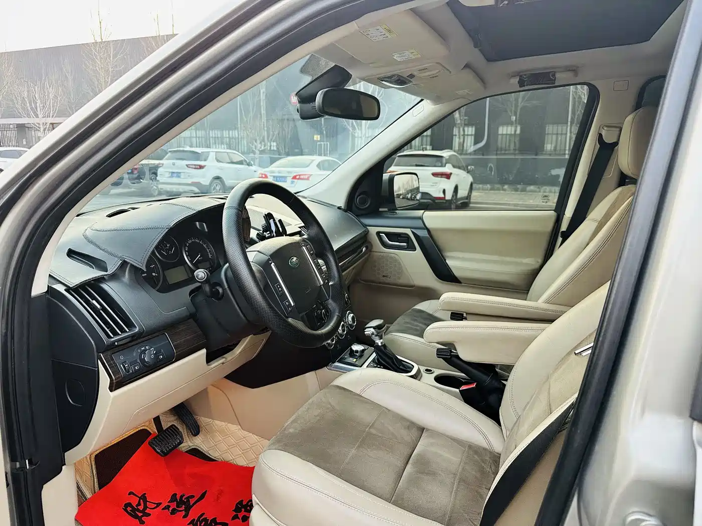 Land Rover Freelander 2 2011 3.2L i6 SE Petrol фото 7