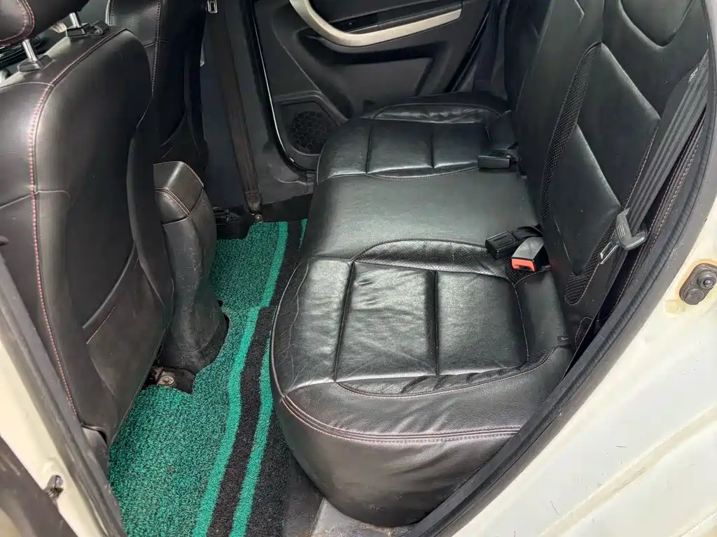 Photo 6 - Changan CS35