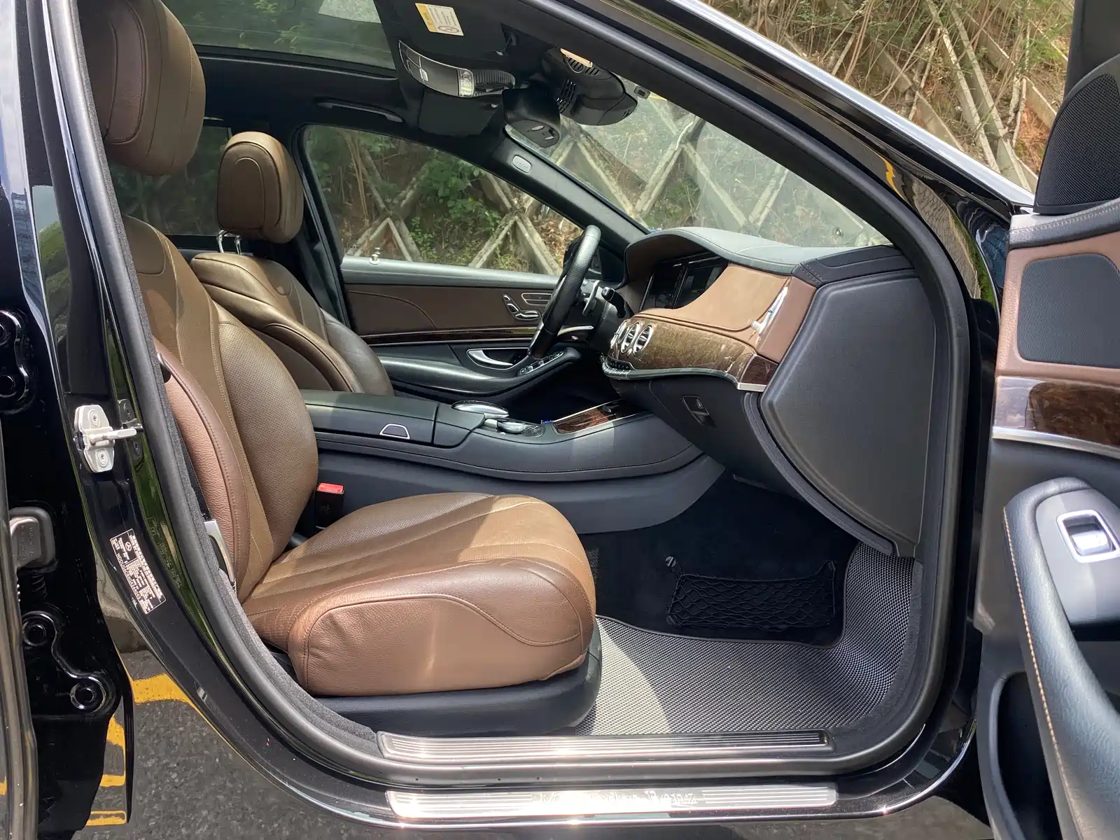 Фото 13 - Mercedes-Benz S-Class