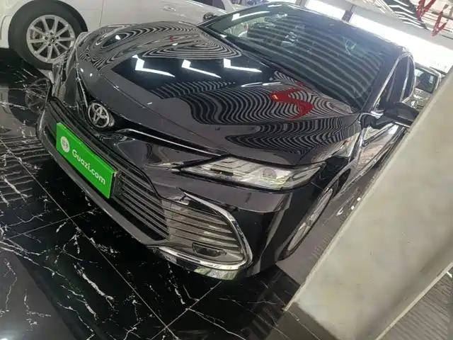 Toyota Camry 2.0G, Люкс