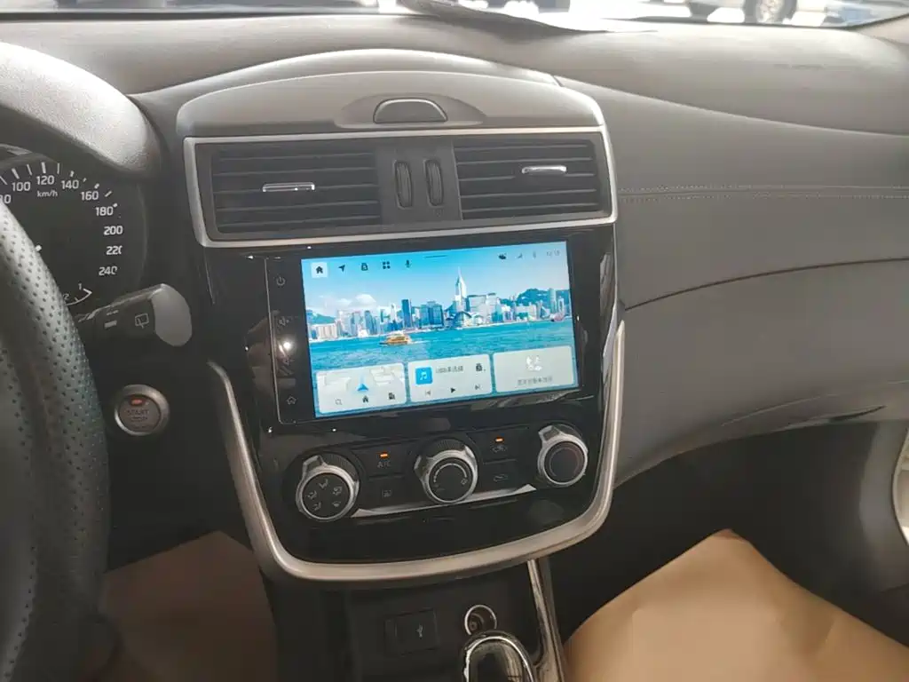 Nissan Tiida, миниатюра 13