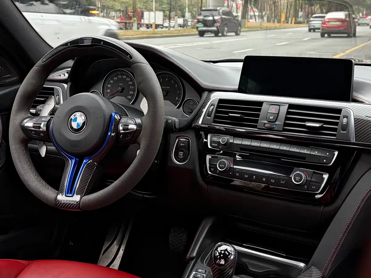 BMW M3 2016 M3 Sedan фото 6