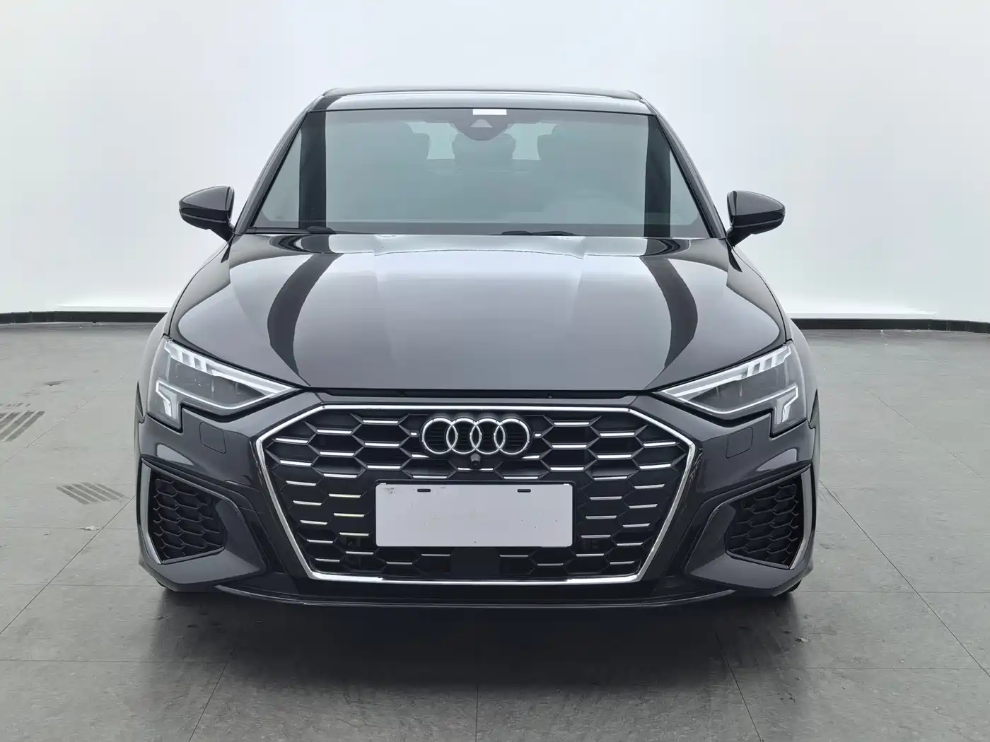 Audi A3 2024 Model A3L Limousine 35 TFSI Fashion Sport фото 2