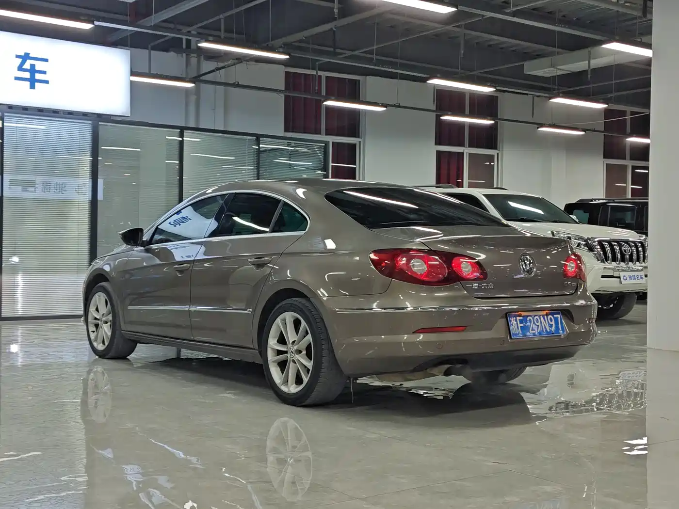 Volkswagen FAW-Volkswagen CC 2012 Model 2.0TSI Luxury фото 8