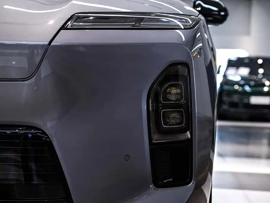 NIO ES8 2026 2025 Model 6-Seat Executive Luxury Edition
